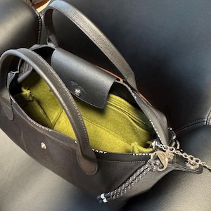 Hindy added a photo of their purchase