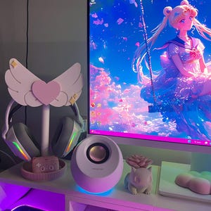 Angel Wings Headphone Stand: Kawaii Pastel Gaming Accessory