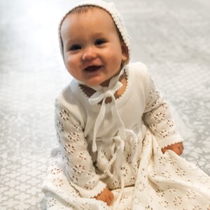 Kleding Meisjeskleding Babykleding voor meisjes Jurken Gebreide jurk baby IVOREN jurk gebreid 24M grootte verkoop 