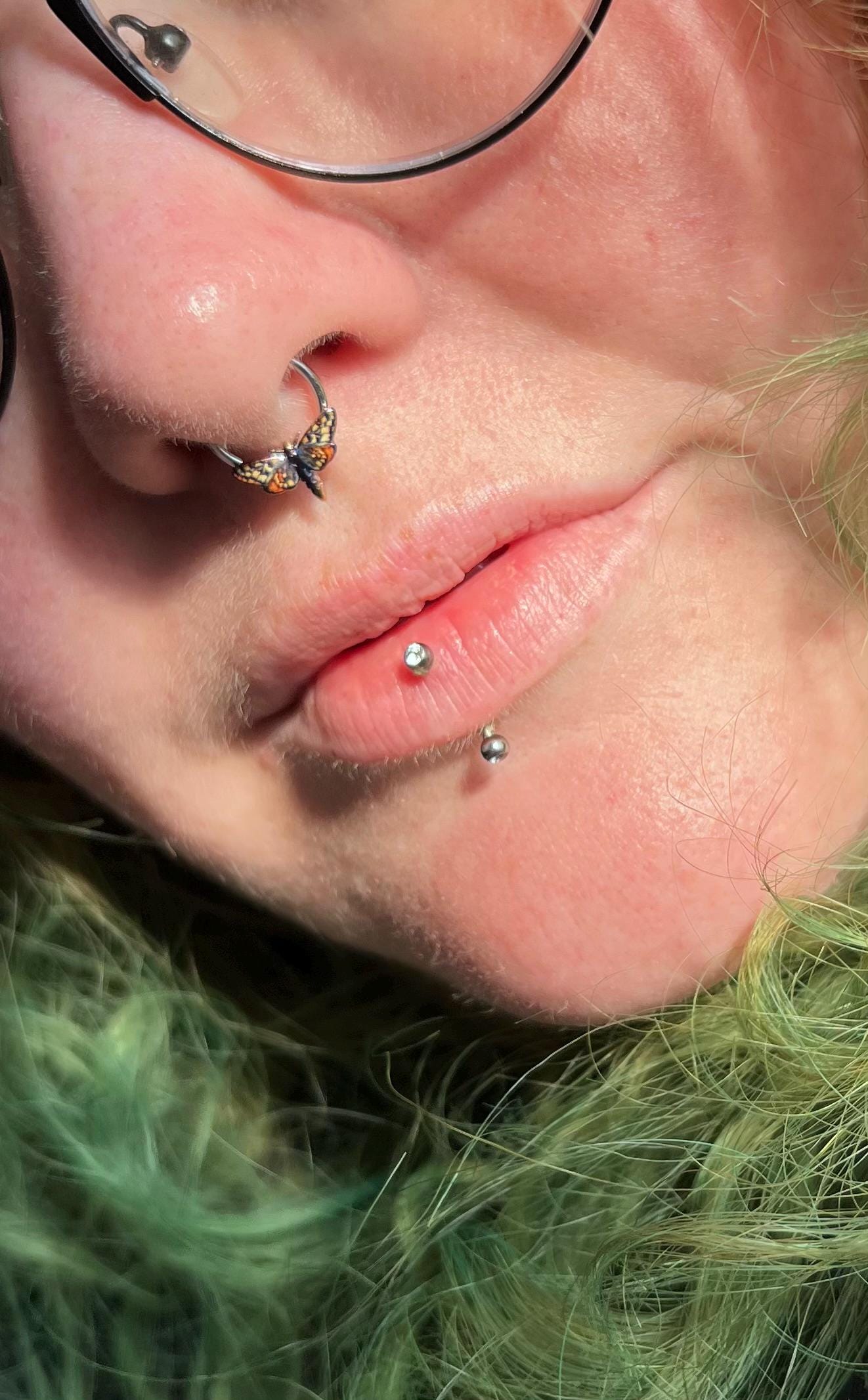 16G Blue/Yellow Moth Hinged Segment Septum Ring/Septum Clicker/Cartilage Hoop/Daith Earring/Helix/Conch/Tragus Hoop/Wings Jewelry Halloween