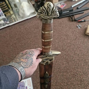 Lee added a photo of their purchase