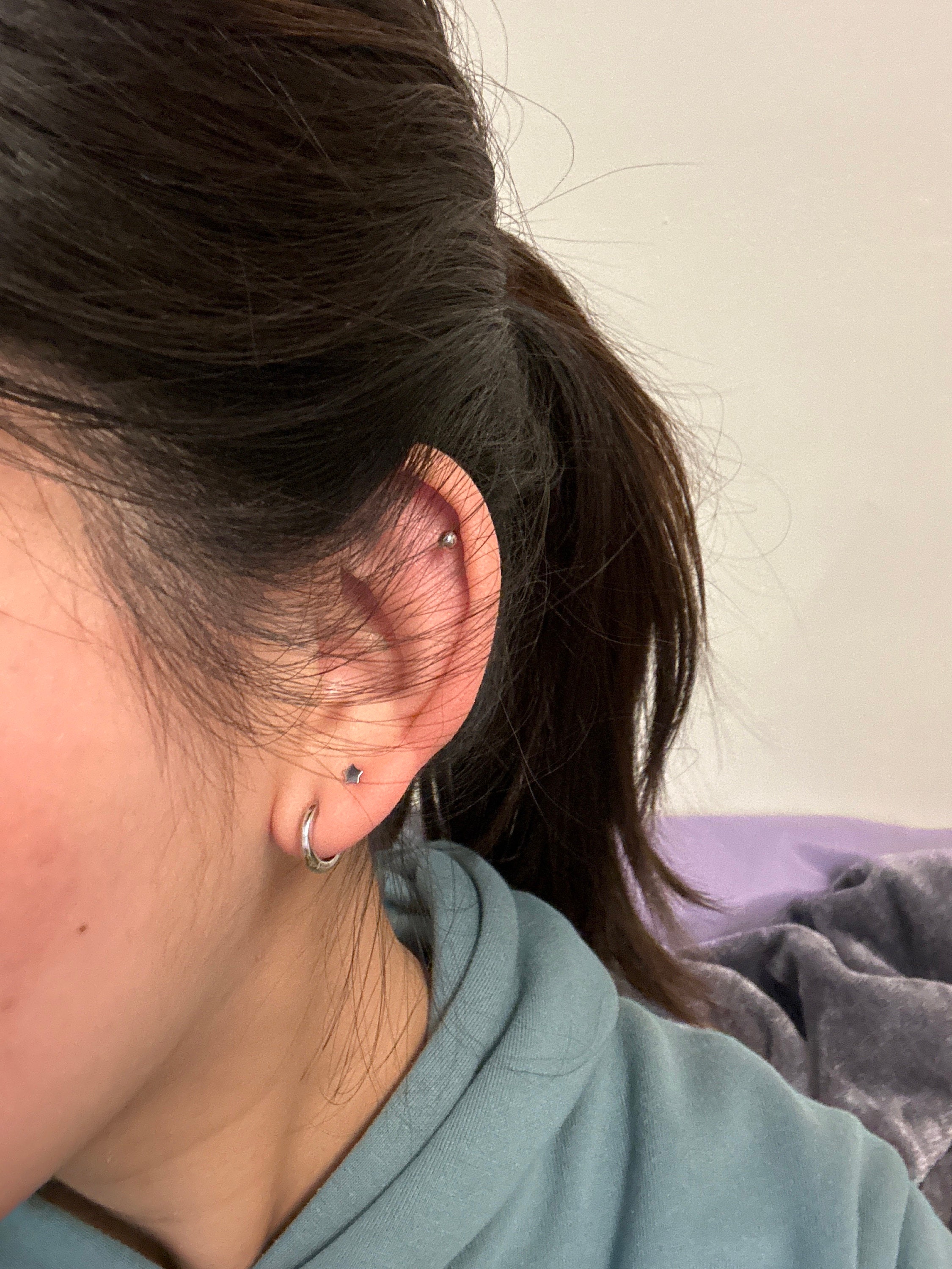 Tiny Star stud earrings - Dainty stud earrings - Sterling silver stud earrings