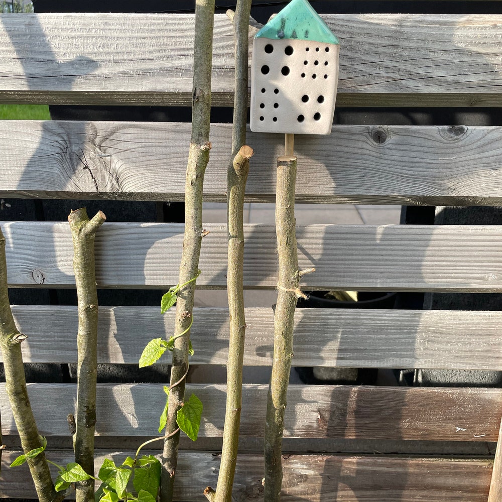 Bienensteinhäuschen Insektenhotel