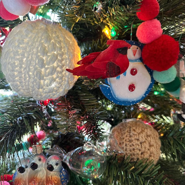 A customer's finished Snowy Wheat Stitch Ornament Crochet Pattern
