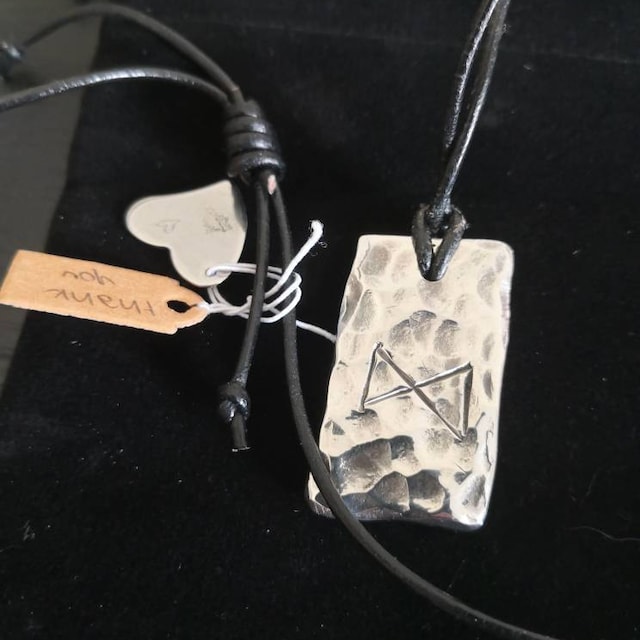 Pendentif Collier Talisman En Corne - Rune Viking, Amulette De Protection - Fait Main Neuf