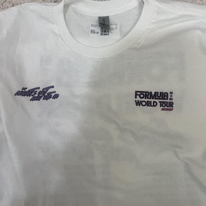 Robyn added a photo of their purchase