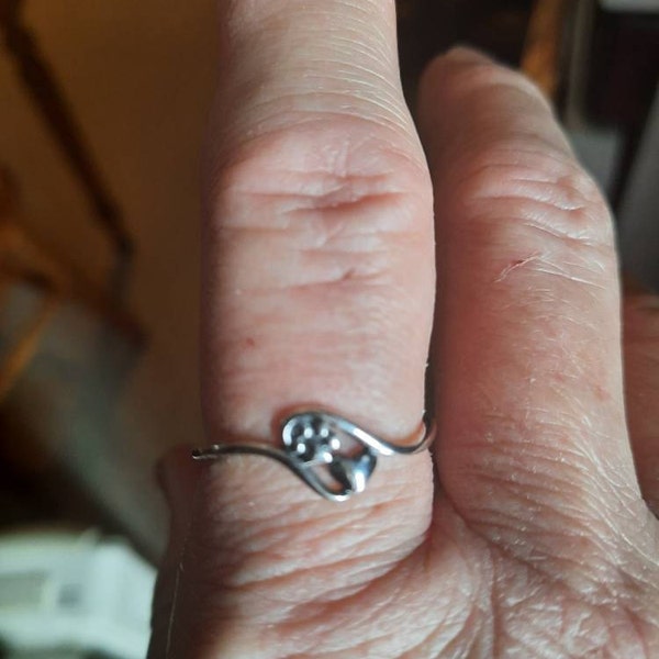 Handcrafted Ring with Paw and Heart main image 1