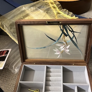 ליהיא added a photo of their purchase