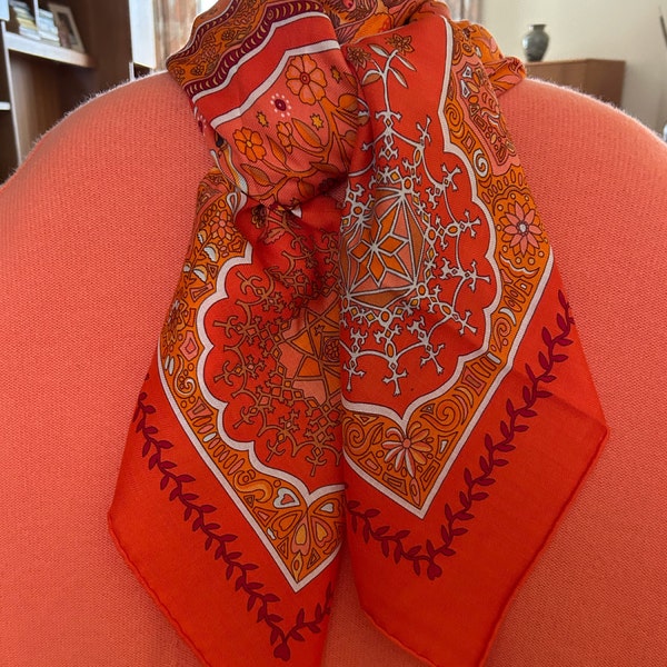 Foulard Hermès Le Triomphe Du Paladin En Soie - Occasion - Made In France