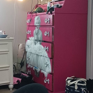Shandra added a photo of their purchase