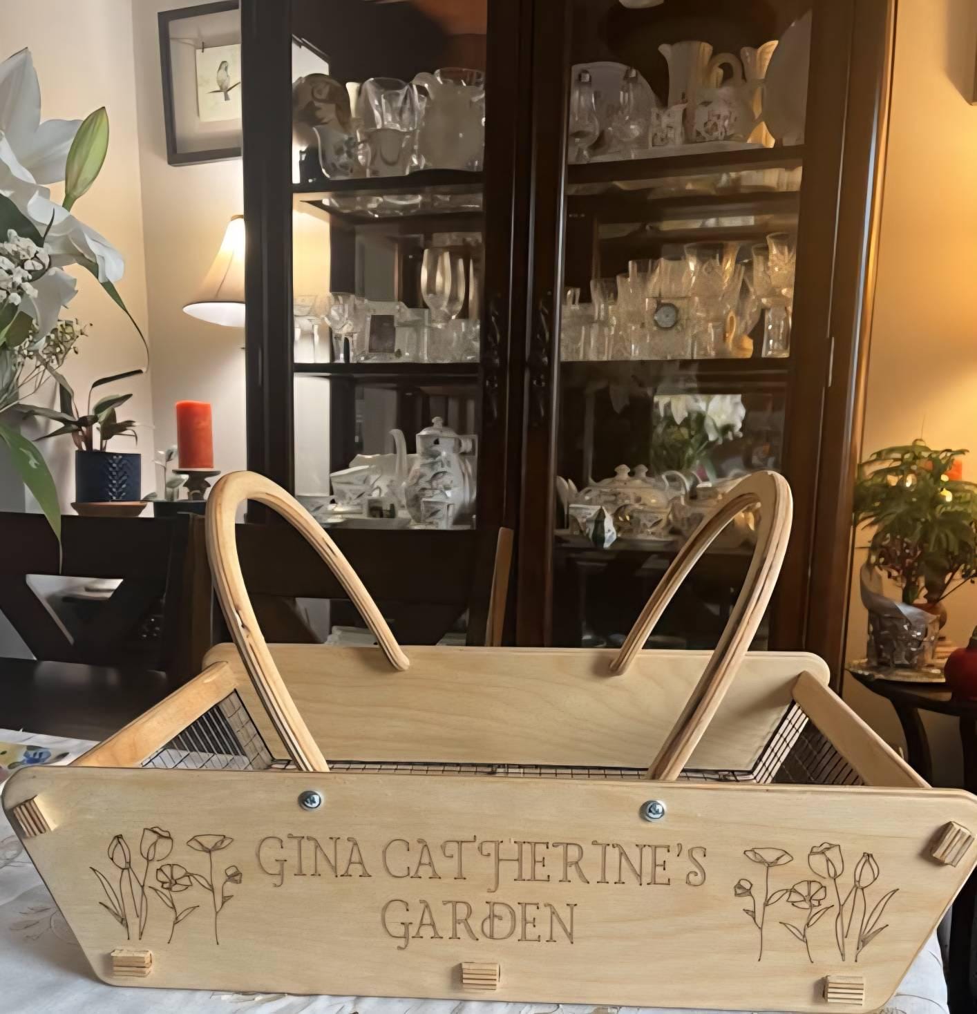 Personalized Harvest Basket, Garden Basket, Gift for Gardener, Mom Garden Gift, Vegetable Garden, Flower Garden, Egg Basket, Gardener Gift