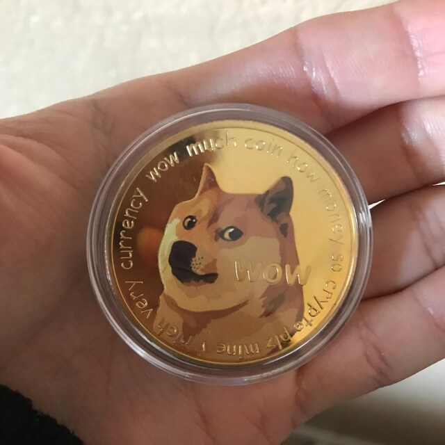 Gold Plated Dogecoin – 2021 Commemorative Collectible Coin (1 Piece) – Shiny & Unc Certified!