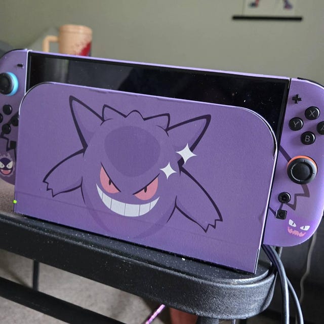 ポケモン ゲンガー進化 Nintendo Switch 2 スキン、ミニマリスト
