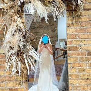 Cathedral Wedding Veil, Cathedral Lace Veil, Boho Bridal Veil, Small Eyelash Chantilly Lace Veil, Mi Bridal Veil, Hand Made