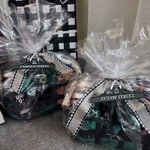 Liverpool 3D Signs YNWA You'll Never Walk Alone and Liverbird Sign ...