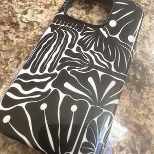 Taylor added a photo of their purchase