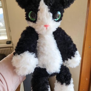 Azahara added a photo of their purchase