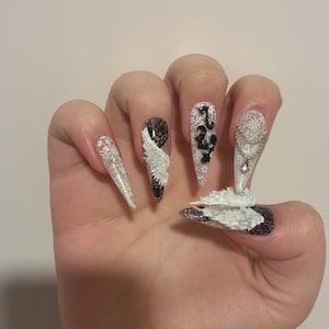 Vi added a photo of their purchase