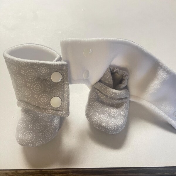 Rainbow Baby Shoes, Rainbow Baby Booties, Newborn Rainbow Crib Shoes ...