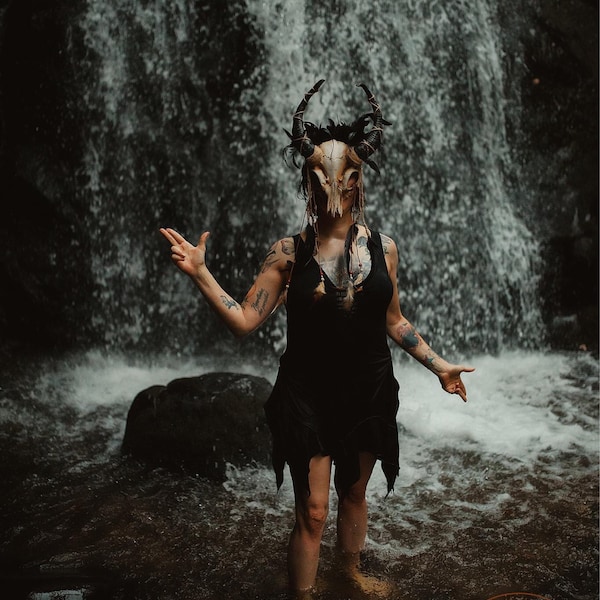 Women Pagan Ritual Headdress Shaman Skull Headpiece Deer Antler Skull ...