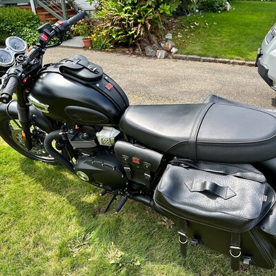 triumph t120 comfort seat