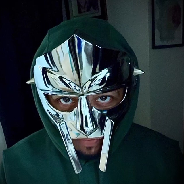 MF DOOMマスク 狂気の悪役 スチールフェイスアーマー 中世の手