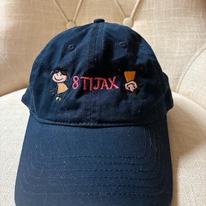 Mayra added a photo of their purchase