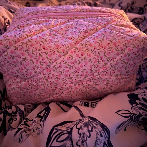 Cosmetic Bag Linen Pink Floral main image 1