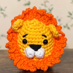 The Woobles Sebastian The Lion Beginner Crochet Kit