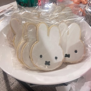 Kaitlyn added a photo of their purchase