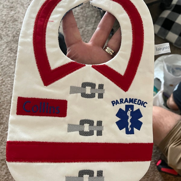 Frozen Elsa And Anna Character Bibs Etsy frozen-elsa-and-anna-character-bibs-etsy