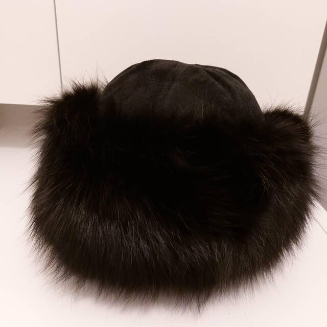 Black Fox Fur Roller Hat | Suede Crown Winter Hat - Etsy display picture 1