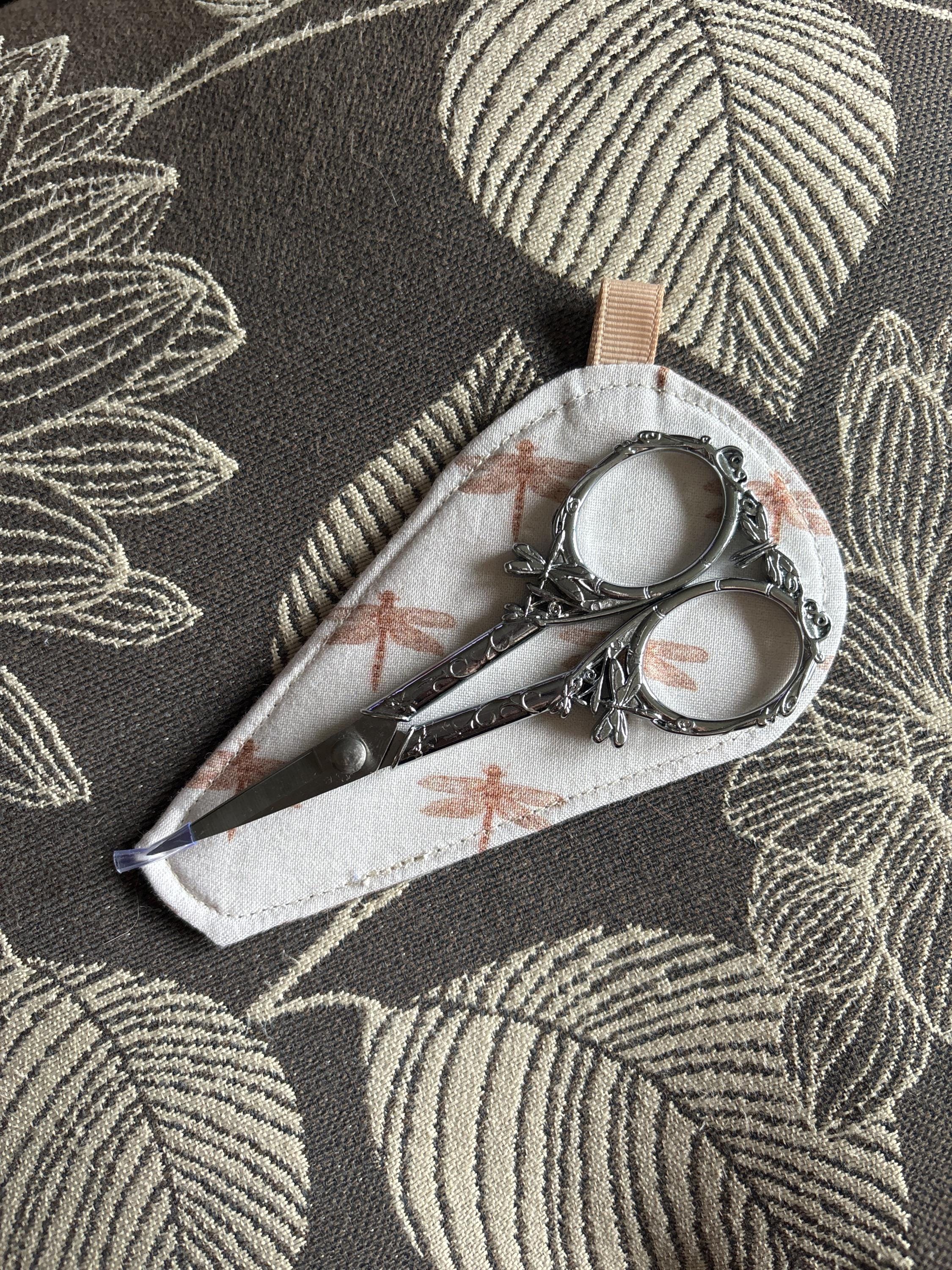 Dragonfly Embroidery Scissors • Unique Garden Theme Quilting Scissors in Vintage Copper or Silver Finish • Quilting Gift or Embroidery Gift