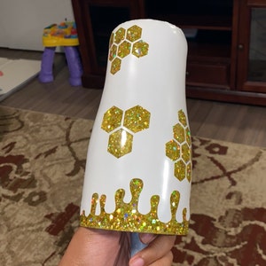 Taylor added a photo of their purchase