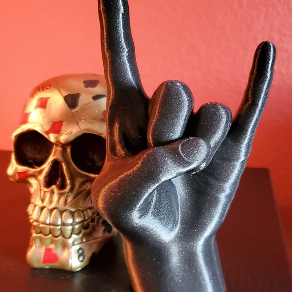 Rock on Hand / Devils Horn / Hell Yeah / Sign of the Horns / Rock Roll ...