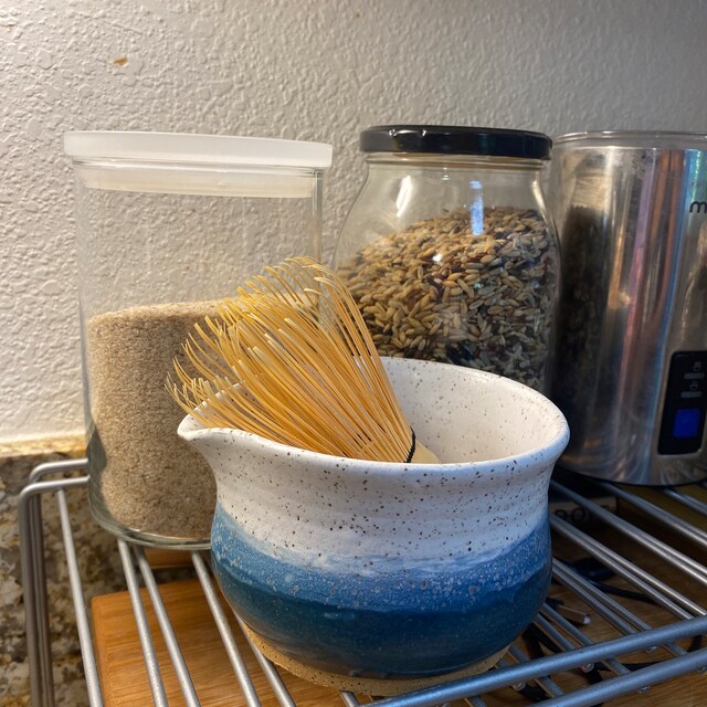 MagiDeal Bol à Matcha En Verre à Haute Teneur En Borosilicate Avec Bec Verseur Tasse à Résistant à La Chaleur Bol à Matcha Japonais Pour Cuisine, 350ML