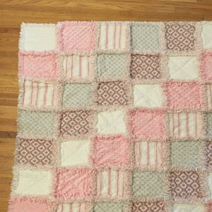 Pre Cut Rag Quilt KIT Summer Oasis Rust White Green and | Etsy