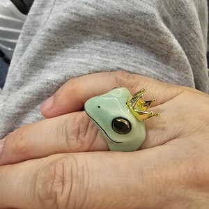 カエル王子リング、カエルリング、オリジナル。 - Etsy 日本