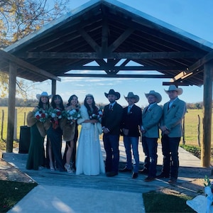 Ildeliza added a photo of their purchase
