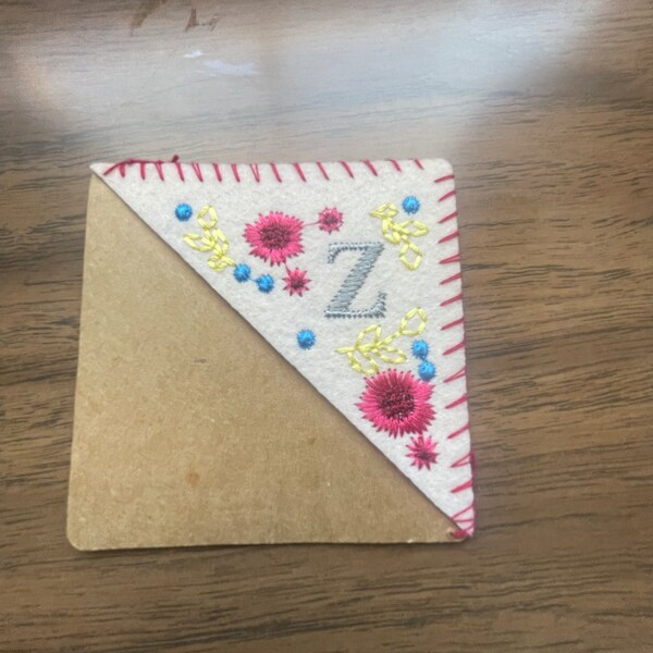 Personalized Hand Embroidered Corner Bookmark 26 Letters and 4 Seasons ...