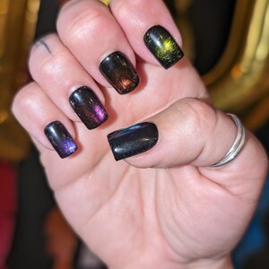 Rainbow Cylindrical Cat Eye Magnetic Press on Nail Set - Etsy UK