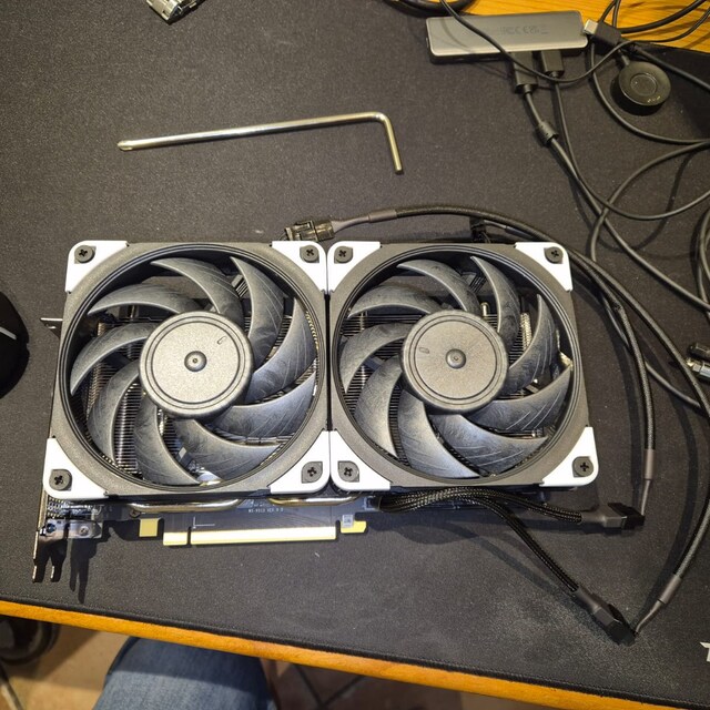 MSI GeForce RTX 4060/Ti、4070 Super、Ventus 2X デスクラウド