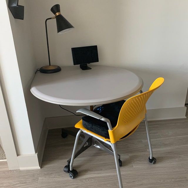 Herman Miller Teardrop Rolling Relay Office Work Table 36