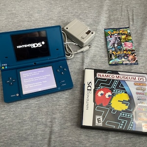 Best Nintendo Dsi For Sale.. Only 6 Months Old Rarely Used for