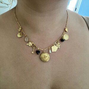 Floral Lace Antique Charm