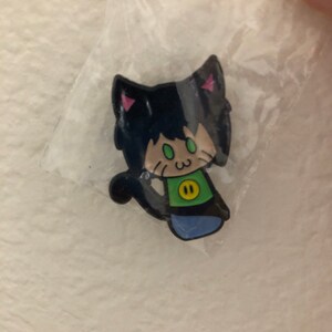 Rowan added a photo of their purchase