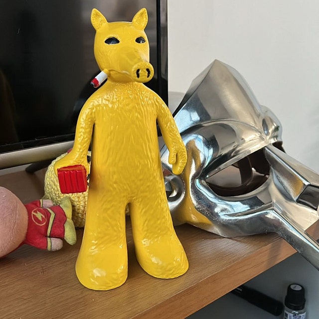 Quasimoto-inspired XL Art Sculpture – Custom Resin Toy (preorder