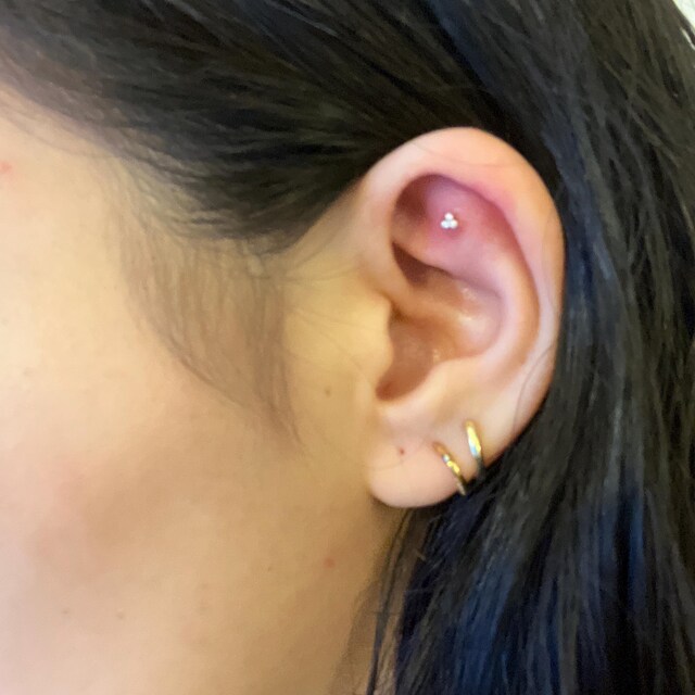 【HYERES LOR】ETRIVE 14K piercing DIA 14K Solid Gold Pave Curved Ear Piercing Stud