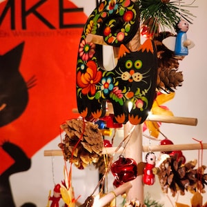 Ornamento in acrilico con gatto nero in tazza di Natale - Simpatica decorazione per gatti per gli