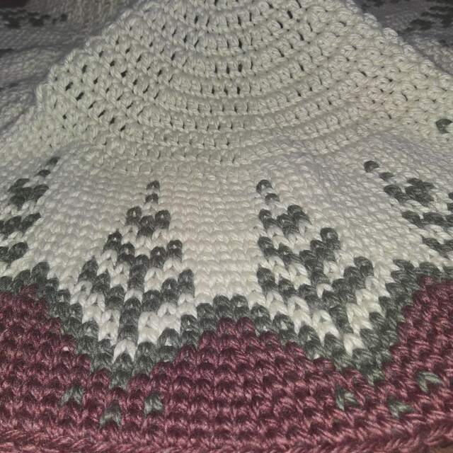 A customer's finished Pine Christmas Tree Skirt Crochet Pattern